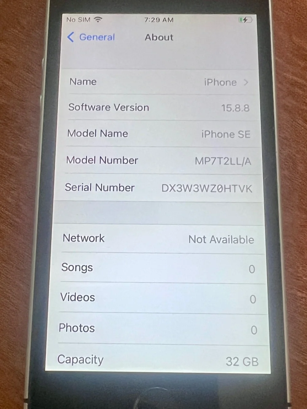 iPhone SE 1st Gen (2015-2017) 32GB PRISTINE OPEN BOX COLLECTORS BUNDLE